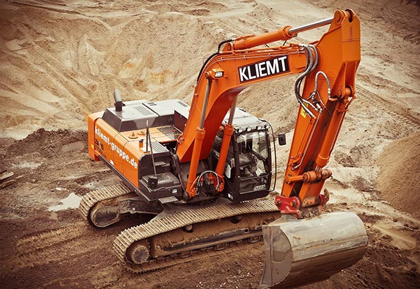 挖掘机保养攻略:从新手到专家